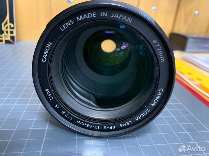 Объектив Canon EF-S 17-55mm f/2.8 IS USM