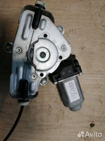 Стеклоподъемник передний правый Kia Rio 3 хетчбек