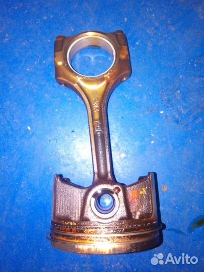 Поршень c шатуном Honda Stream RN4 K20A