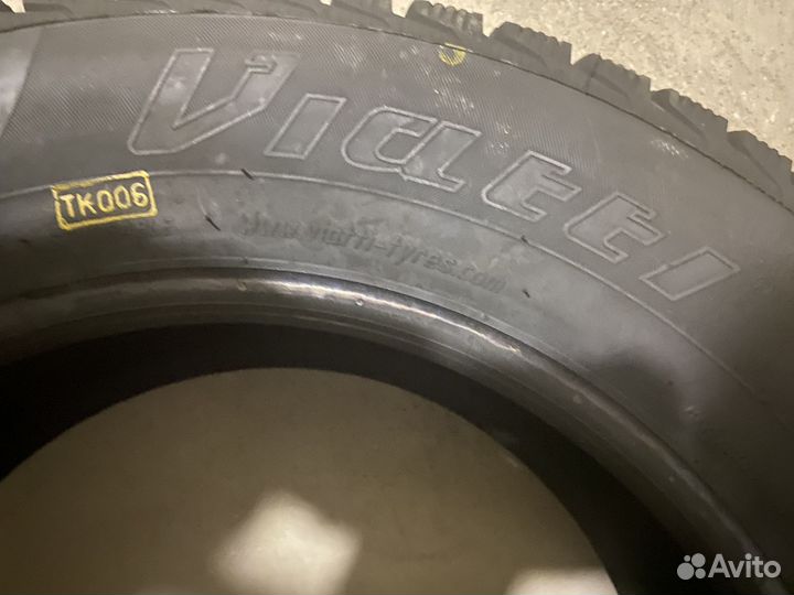 Viatti Brina Nordico V-522 195/65 R15 91T