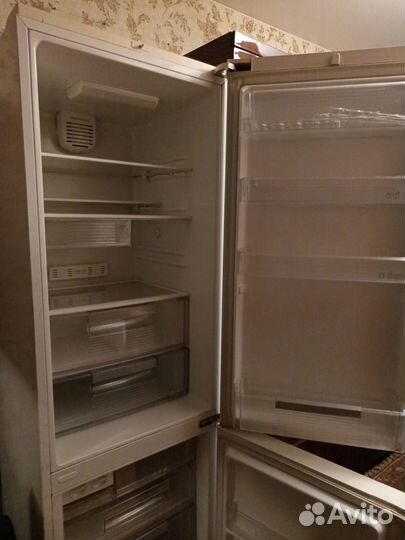 Холодильник LG