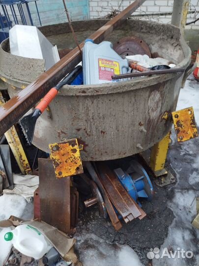 Продаю станок для производства арболитовых блоков