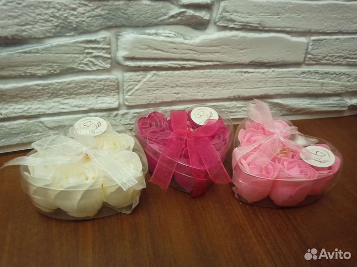 Мыльные розы сердце на 100 языках i love you