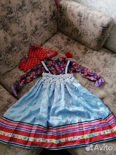 Народный костюм