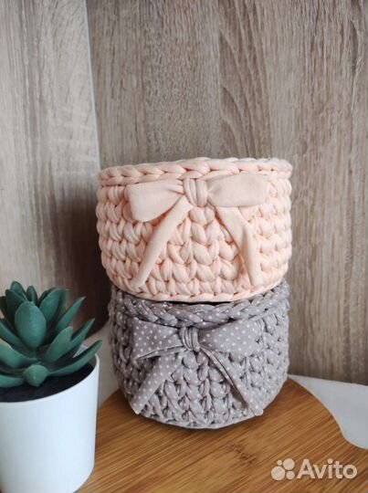 Интерьерная корзинка из трикотажной пряжи