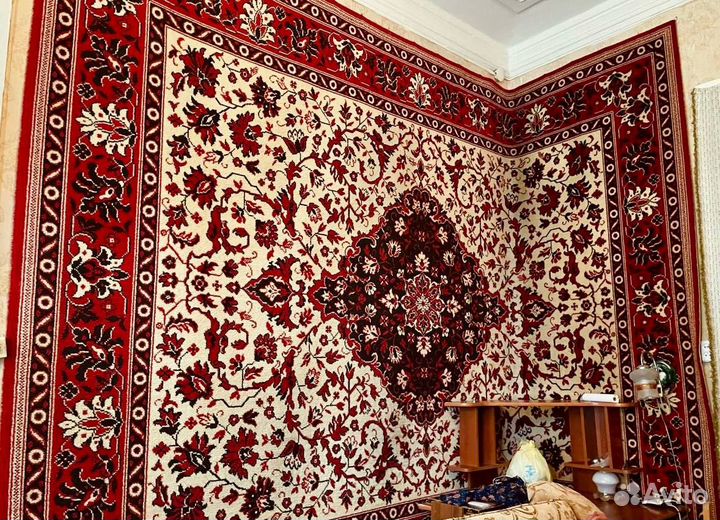 Ковер большого размера