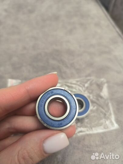 Подшипники 6001 2RS новые 2 шт