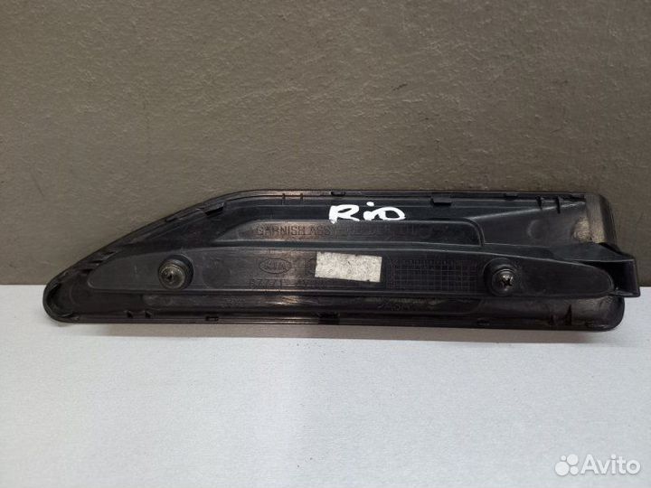 Накладка на крыло передняя левая Kia Rio 2013