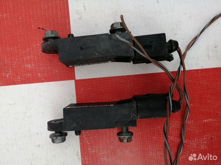 Датчик удара Мерседес W219 W211 R230 R170 R171