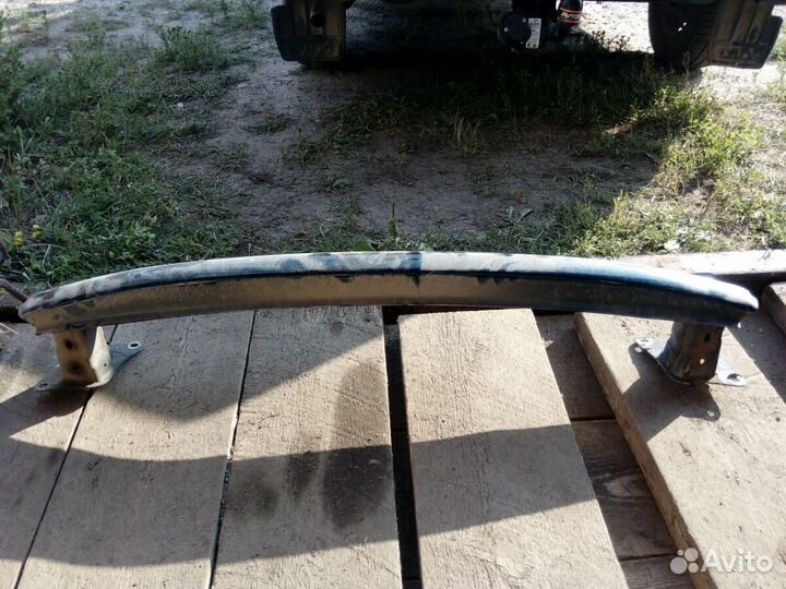 Усилитель бампера Skoda Octavia a5