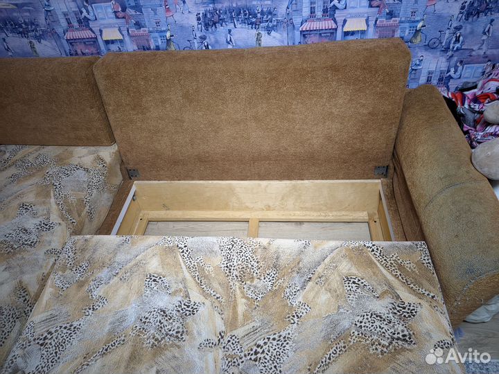 Диван угловой бу