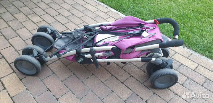 Прогулочная коляска