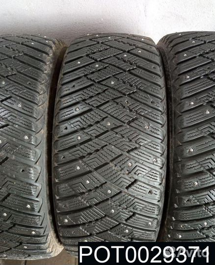 Goodyear Ultragrip Ice Arctic 215/55 R16 99P