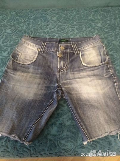 Джинсовые шорты