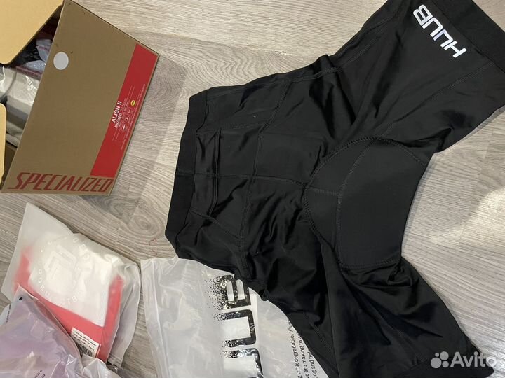 Huub Commit Тришорт для триатлона