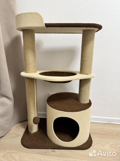 Домик для кота с когтеточкой б/у