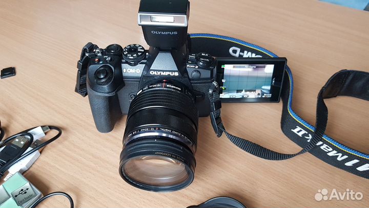 Фотокамера Olympus OM-D E-M1 Mark II