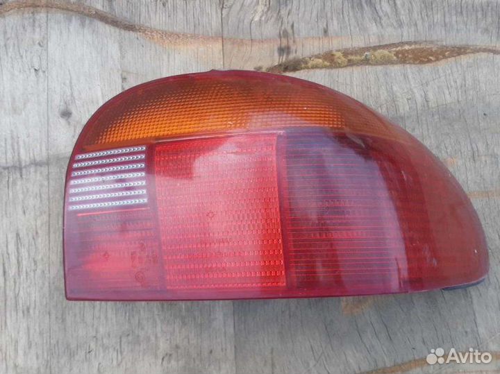 Фонарь левый Ford Mondeo