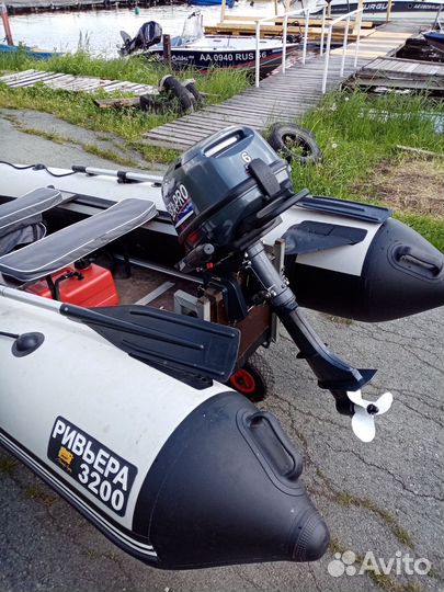 Продам лодку с мотором