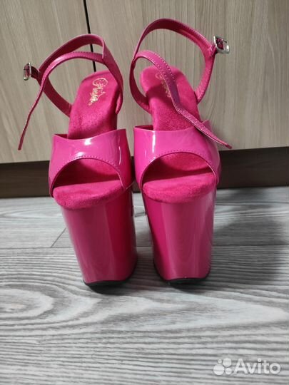 Стрипы pleaser 39 тройки