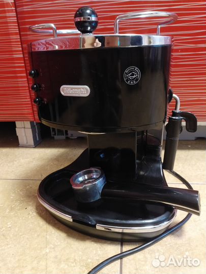 Кофеварка рожковая delonghi