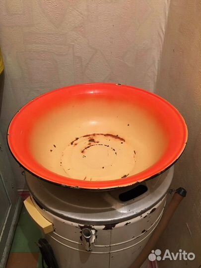 Таз эмалированный