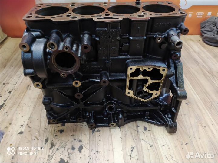 Блок двигателя Volkswagen Passat (B6) (2005-2010)