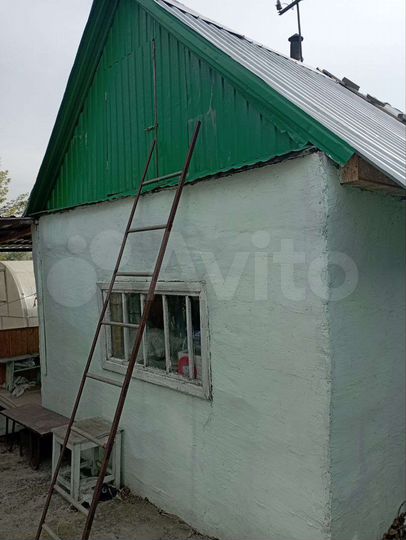 Дача 15 м² на участке 6 сот.