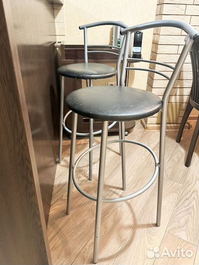 Стул высокий барный со спинкой