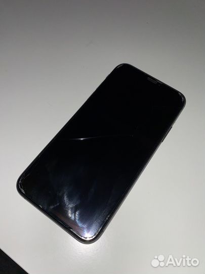 iPhone Xs, 64 ГБ