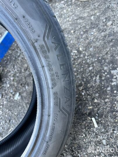 Bridgestone Alenza 001 235/45 R20 96W