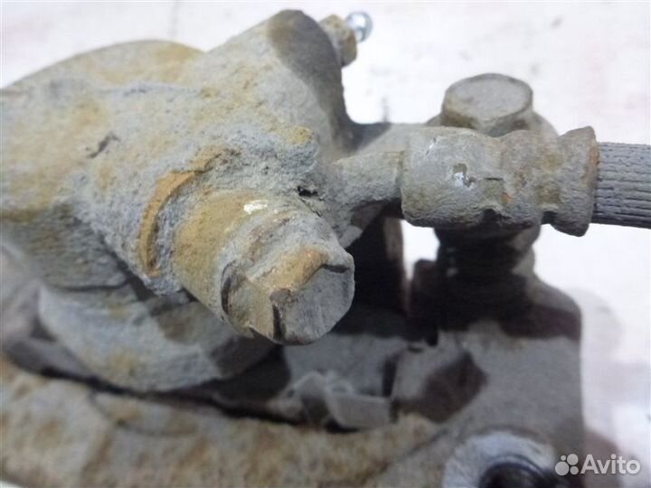 Суппорт задний левый Subaru Forester SH EJ204 2009