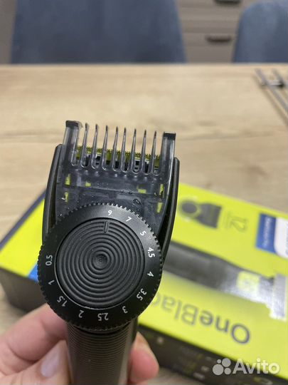 Электробритва,стайлер для лица philips