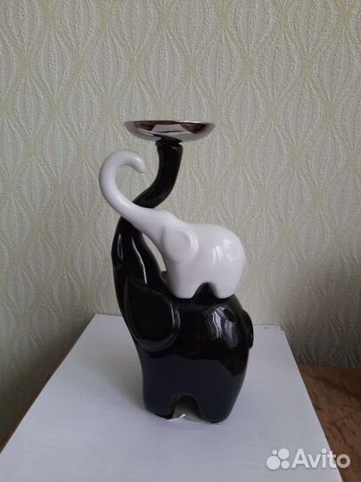 Статуэтка фарфор