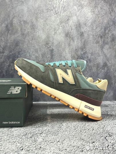 Кроссовки New Balance 1300
