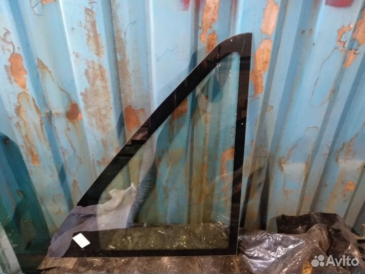 Стекло правое треугольное нижнее перед Газель Next