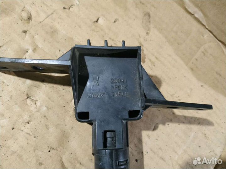 Форсунка омывателя фары Mazda CX-7