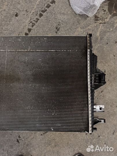 Радиатор охлаждения Porsche Cayenne(95810613200)