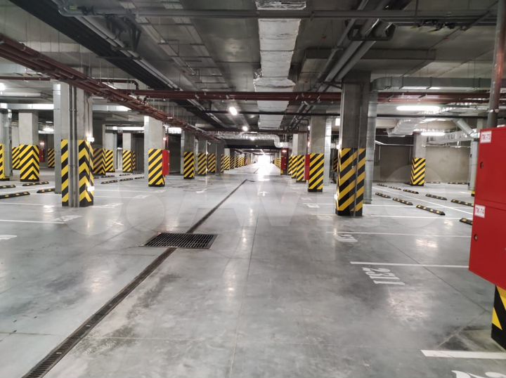 Машиноместо, 14 м²