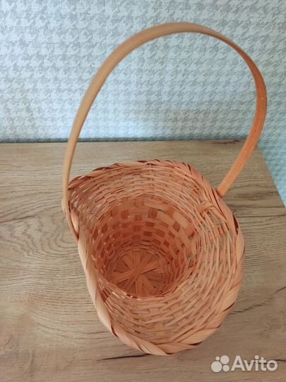 Корзина плетеная для цветов подарков конфет