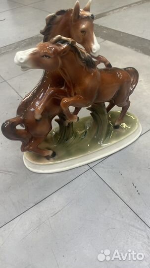 Немецкий фарфор бегущие кони
