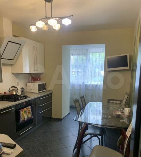 2-к. квартира, 69 м², 2/10 эт.