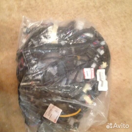 Жгут проводов двигателя, шасси и кпп