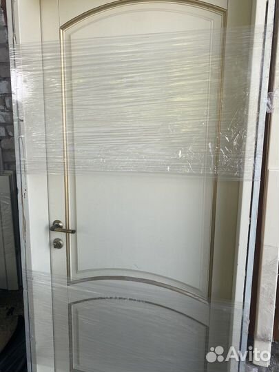 Двери межкомнатные из массива бу