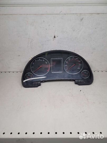 Панель приборов Audi A4 8E 1.8AVJ Вариатор