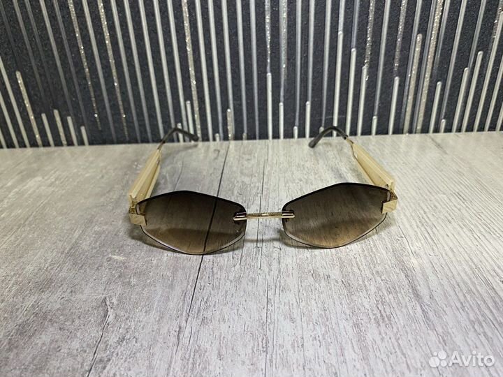 Солнцезащитные очки женские Miu Miu