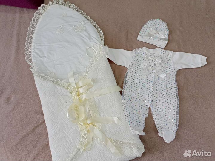 Комплект на выписку для девочки