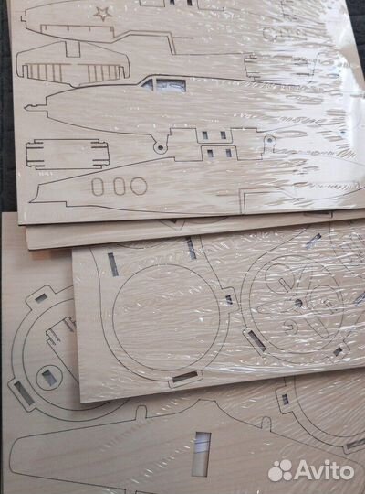 Самолет из фанеры для оформления подарка