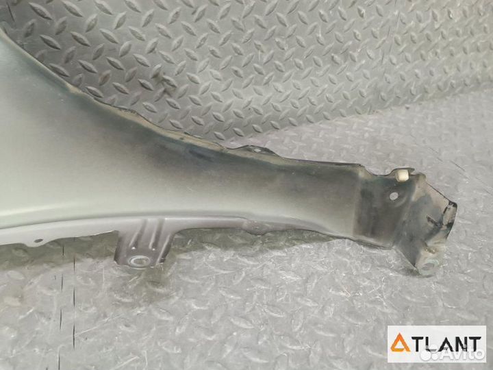 Крыло переднее левое toyota prius