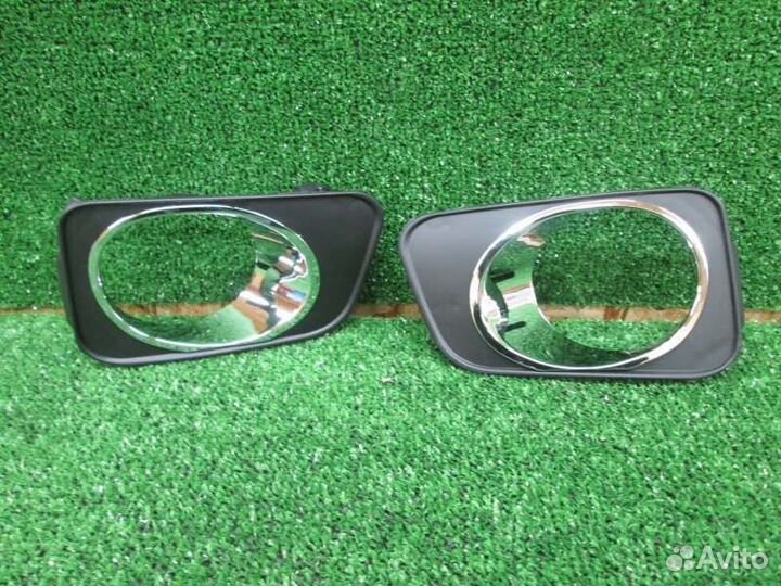 Туманка Toyota Corolla Fielder NZE141